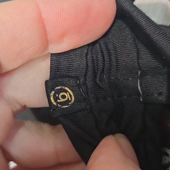 Skechers Yoga Foam Black Women's Sandals Shoes Sz 6 - Picture 11 of 11